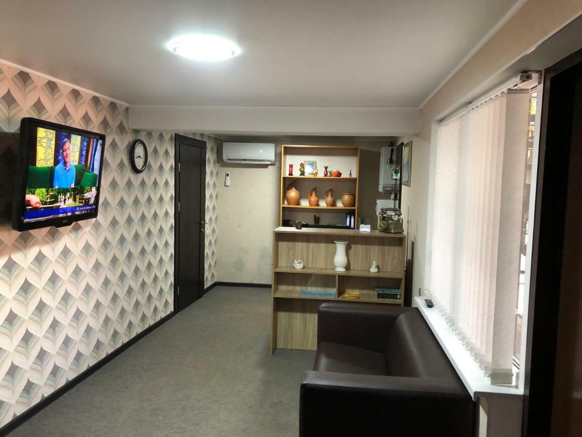 Hotel Capri Sukhumi Luaran gambar